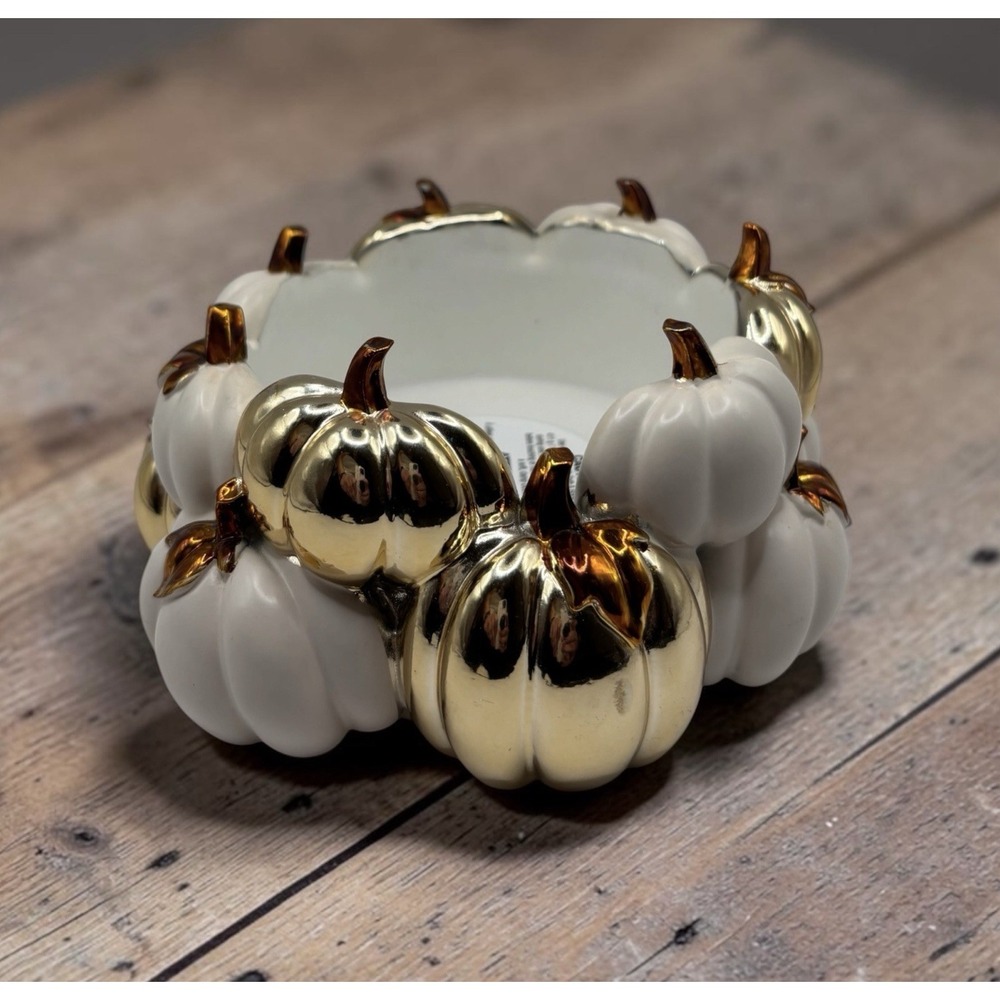 BATH & BODY WORKS WHITE & GOLD PUMPKIN PATCH CANDLE HOLDER FOR 3 WICK CANDLES
